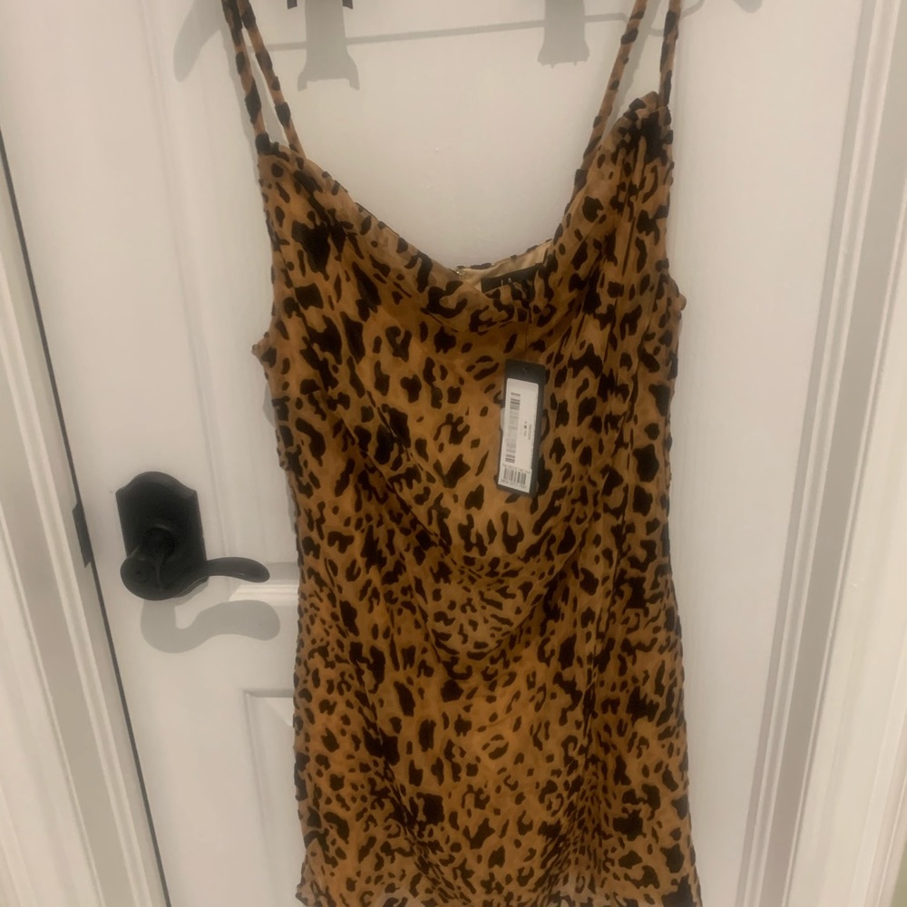 NWT Lulus leopard dress